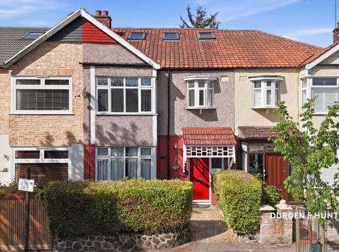 Cavendish Drive, Wanstead E11