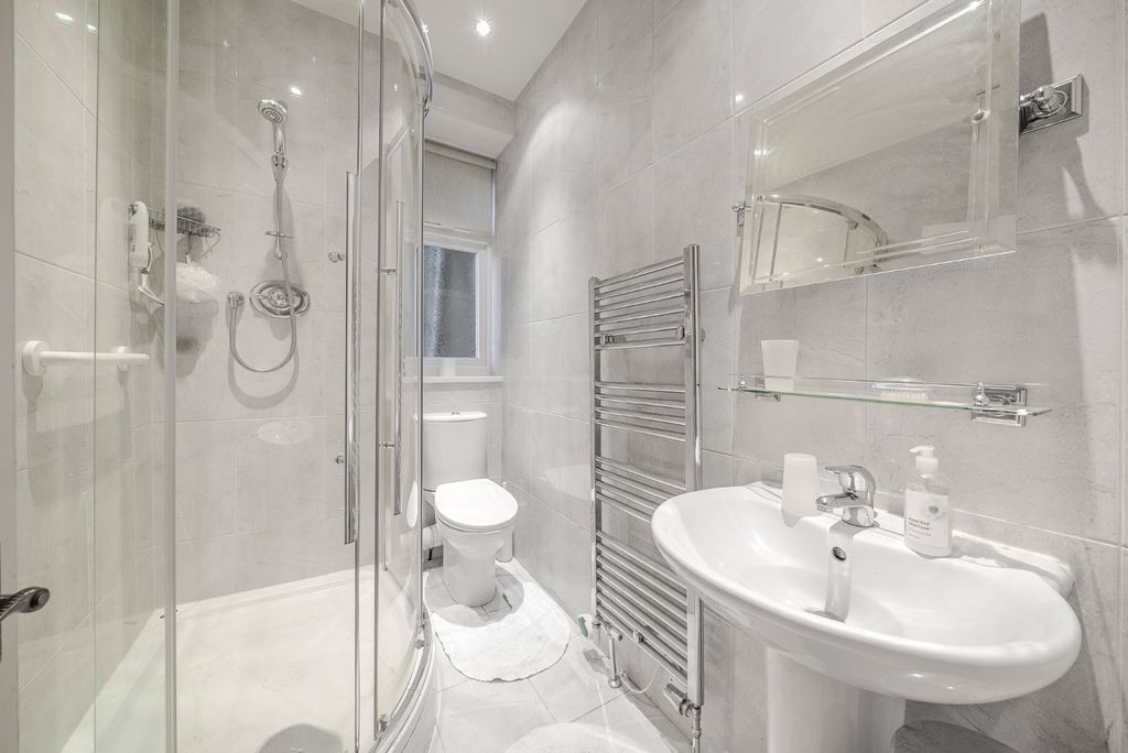 Additional image 12 of 3 bed flat for saleBeech Grove, Harrogate, North Yorkshire HG2