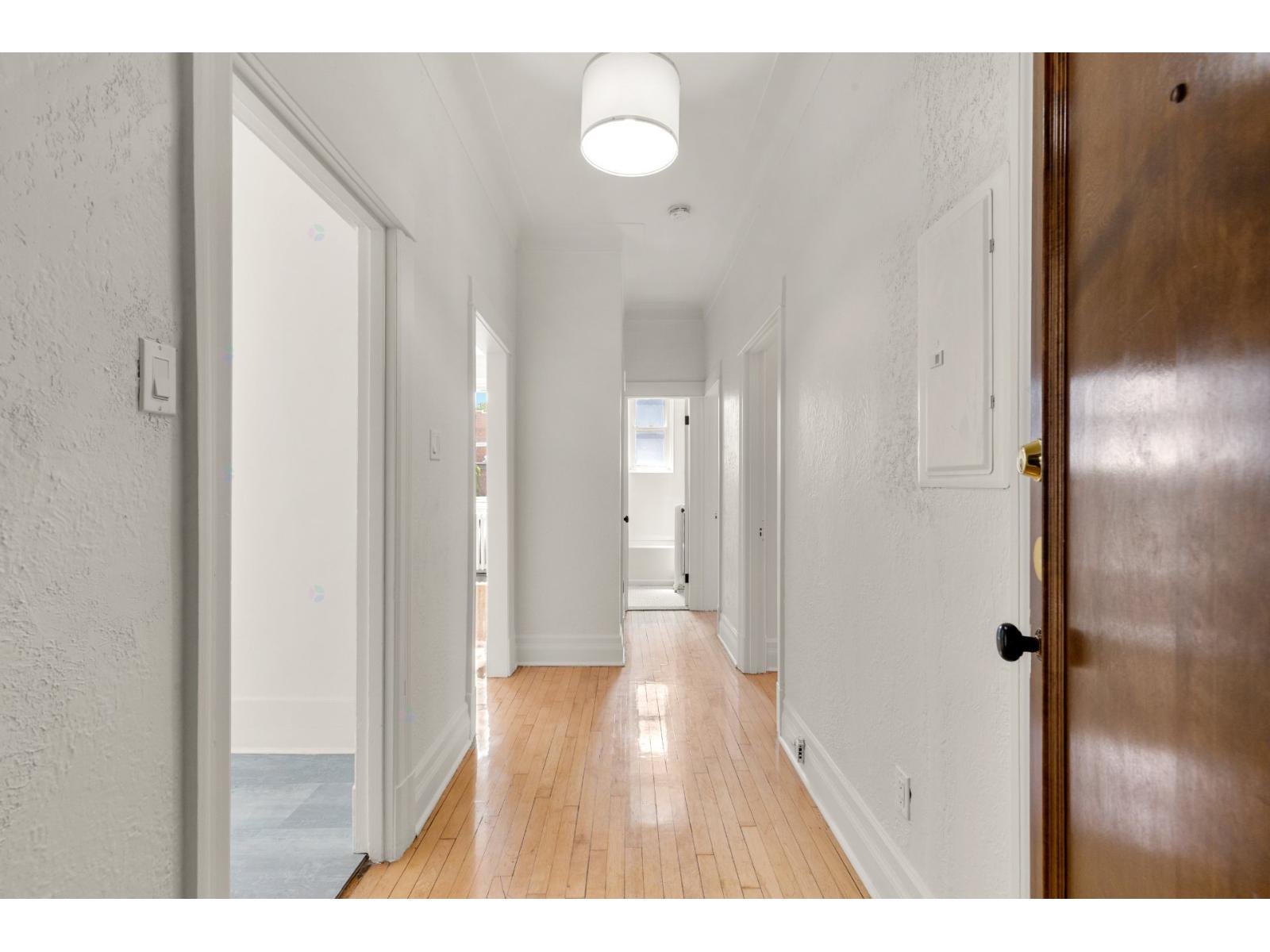 403 Boul. St-Joseph O.