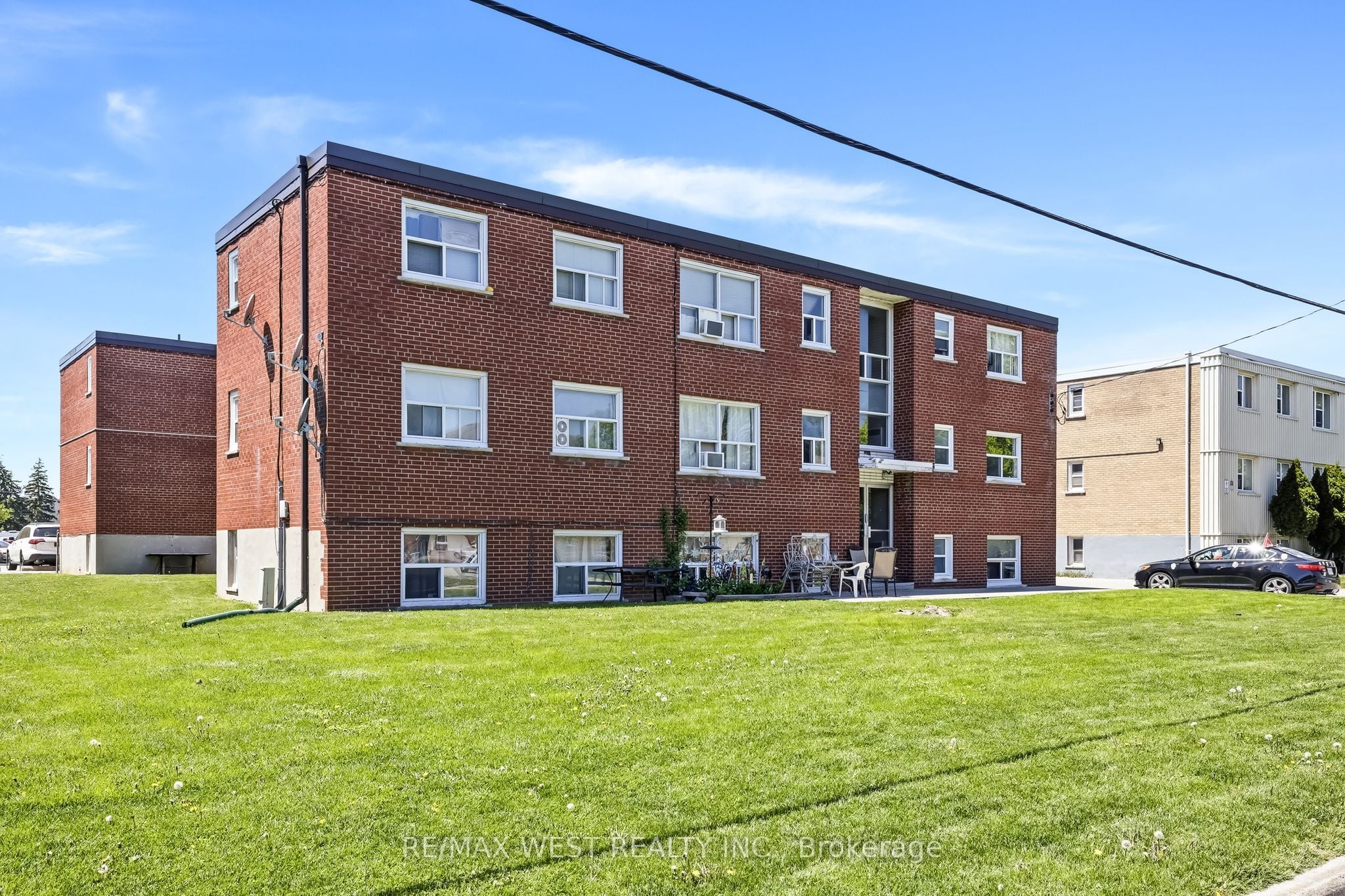 Additional image 4 of 300 Montrave Avenue, Oshawa, ON, L1J 4S2