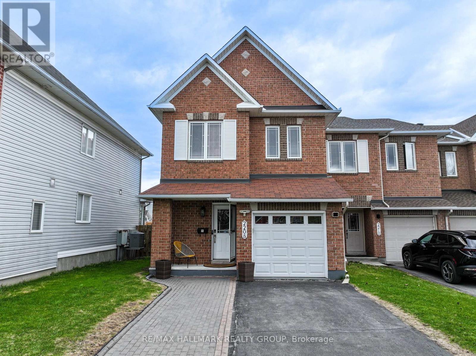 2208 BROCKSTONE CRESCENT