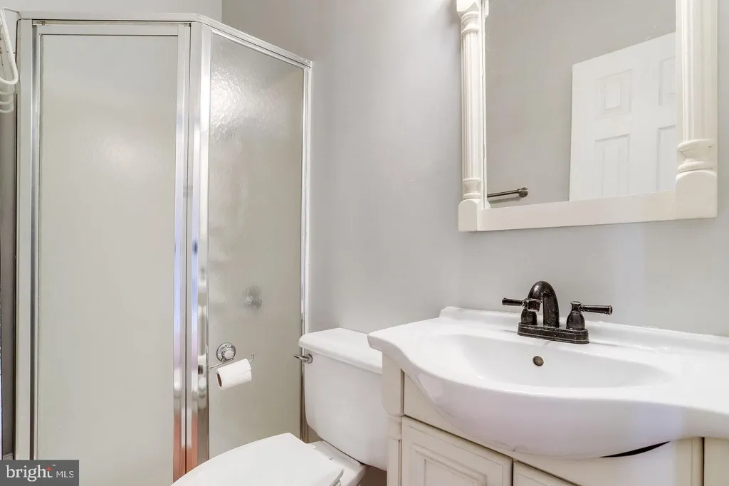 Additional image 12 of 1417 G Street NE, Washington, DC 20002
