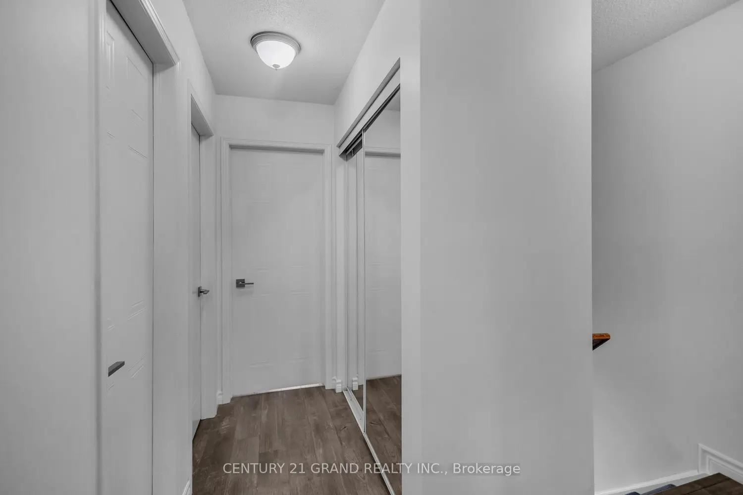 Additional image 10 of 52 Harris Avenue D