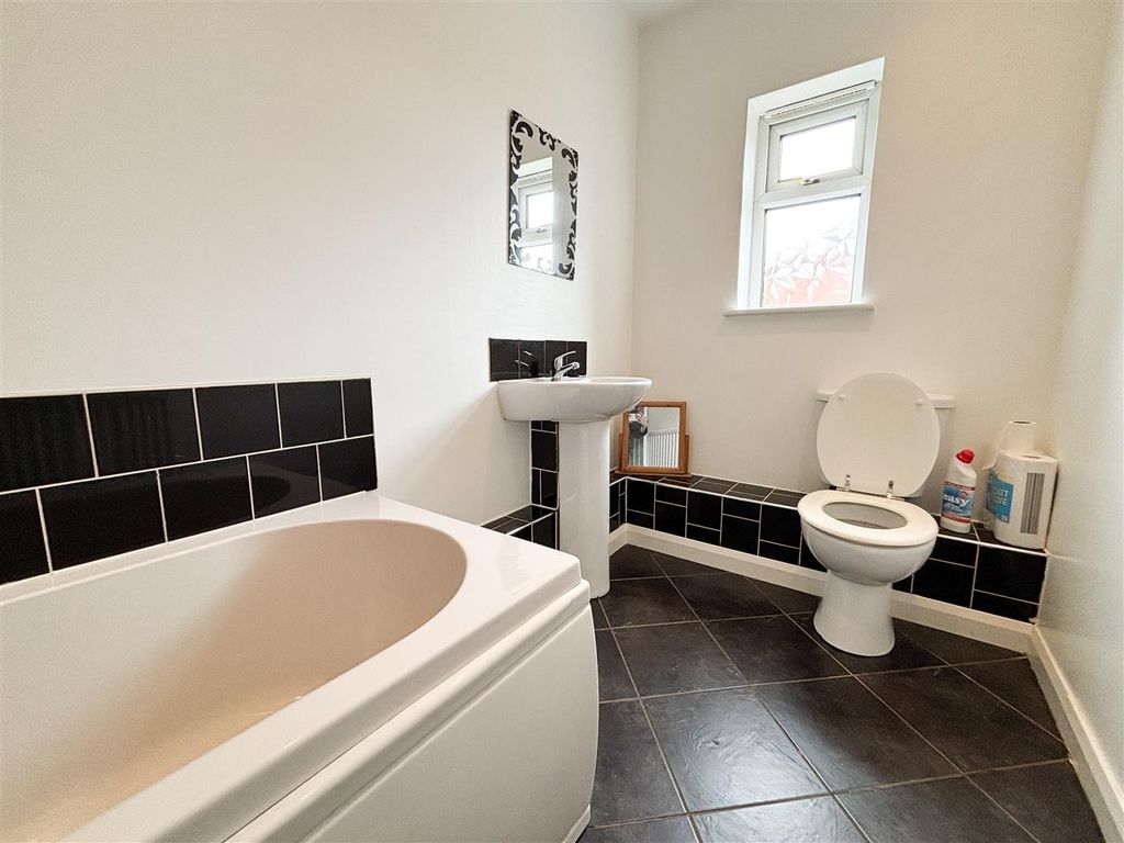 Additional image 17 of 2 bed flat for saleJohnson Place, Stoke-On-Trent ST6
