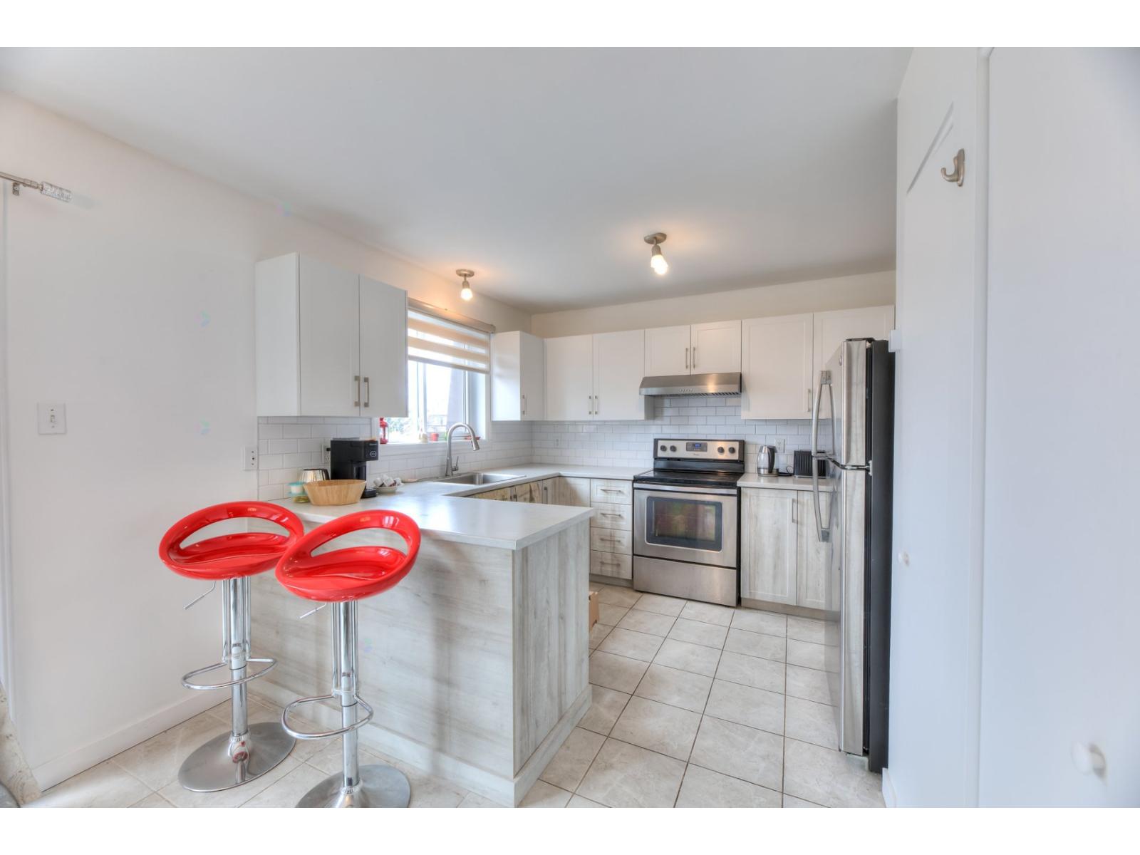 2414 Rue Cantin