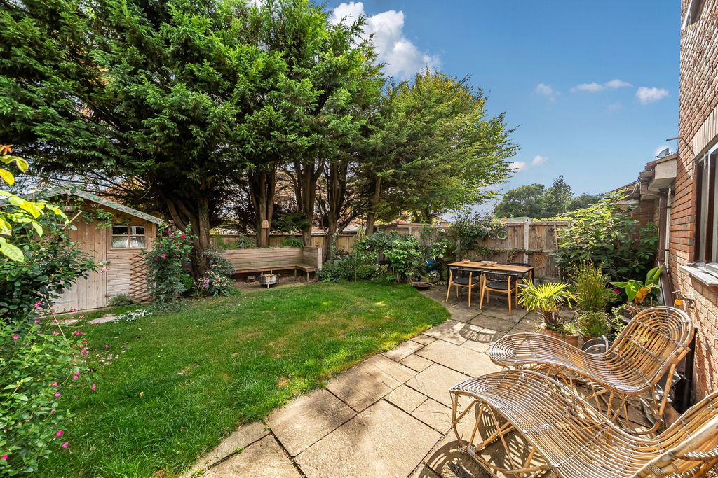 Additional image 17 of 4 bed semi-detached house for saleSingleton Close, Minster, Ramsgate CT12