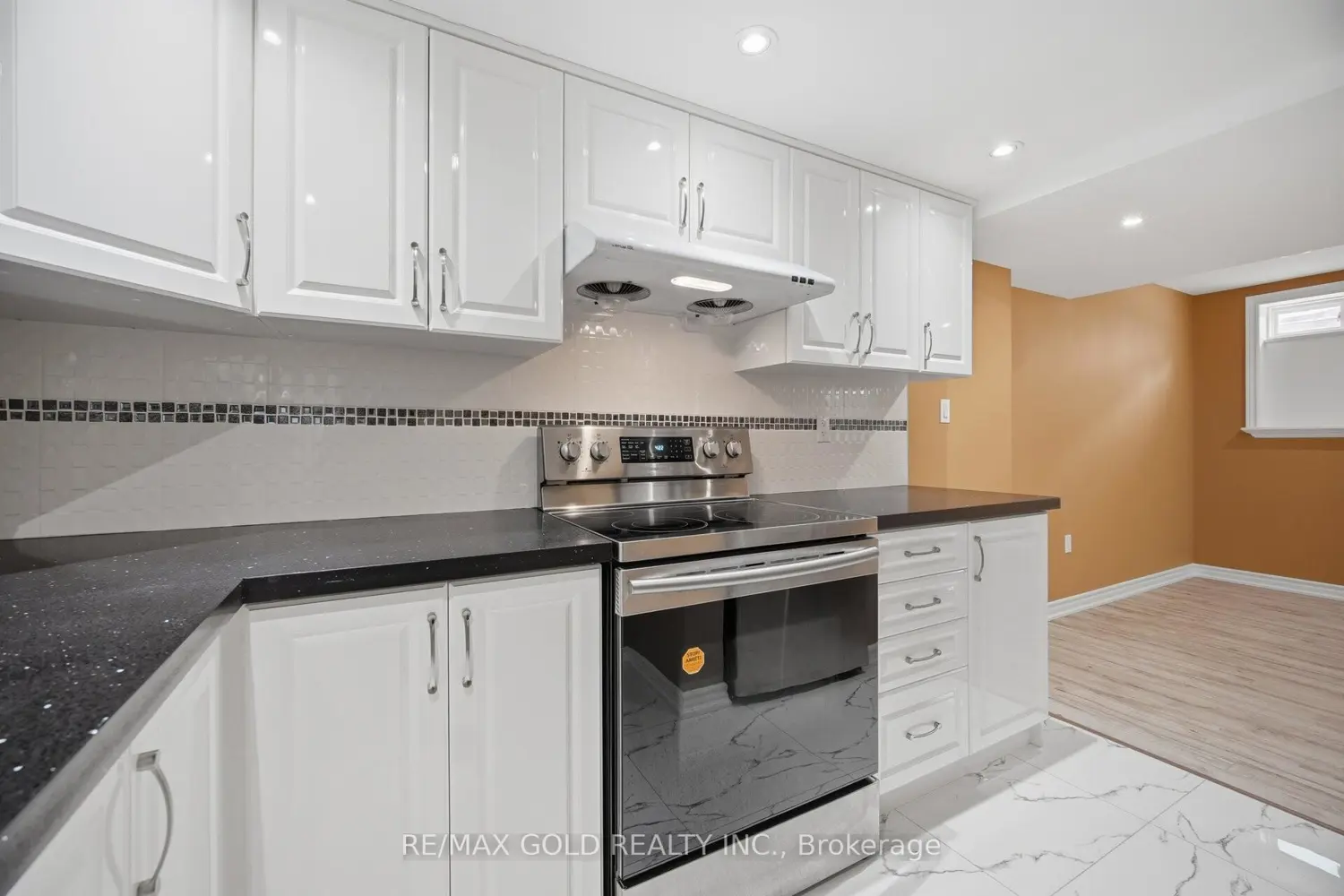 Additional image 16 of 52 Watsonbrook Drive