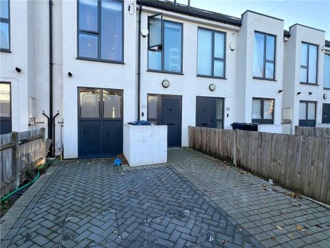 Bideford Avenue, Perivale, Greenford UB6