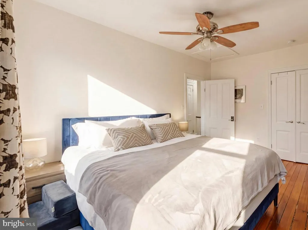 Additional image 43 of 319 C Street SE, Washington, DC 20003