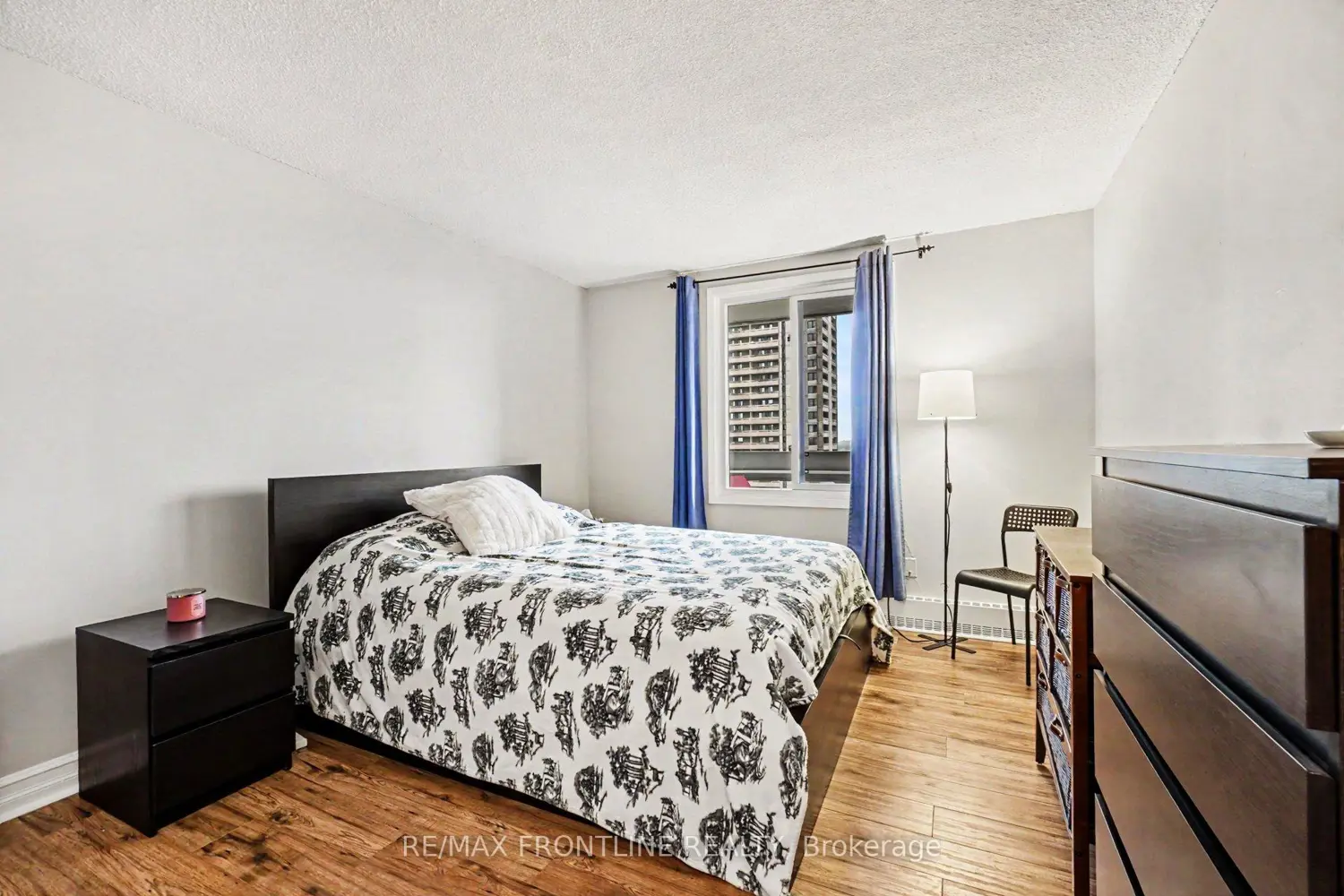 Additional image 7 of 1081 Ambleside Drive 1009