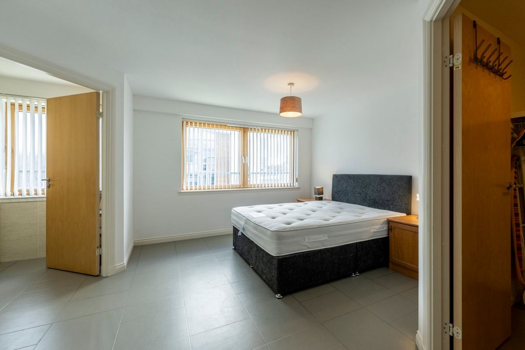 Additional image 3 of 3 bed penthouse for saleCharlotte Street, City Centre, Aberdeen AB25
