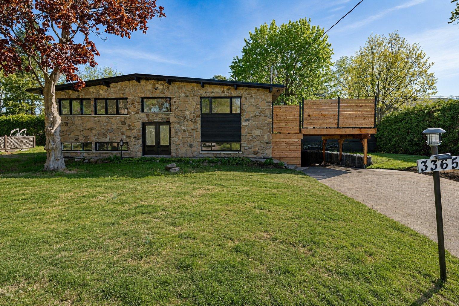 3365 Rue Hector-Chartrand