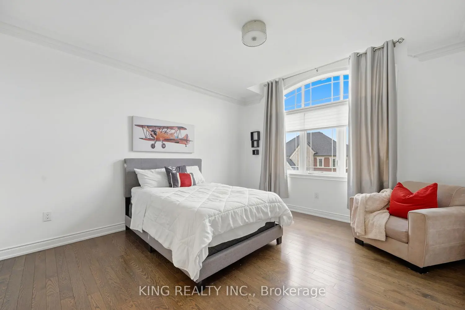 Additional image 8 of 76 Chesney Crescent