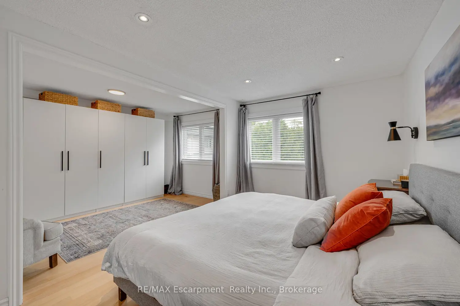 Additional image 8 of 2411 Sovereign Street 6