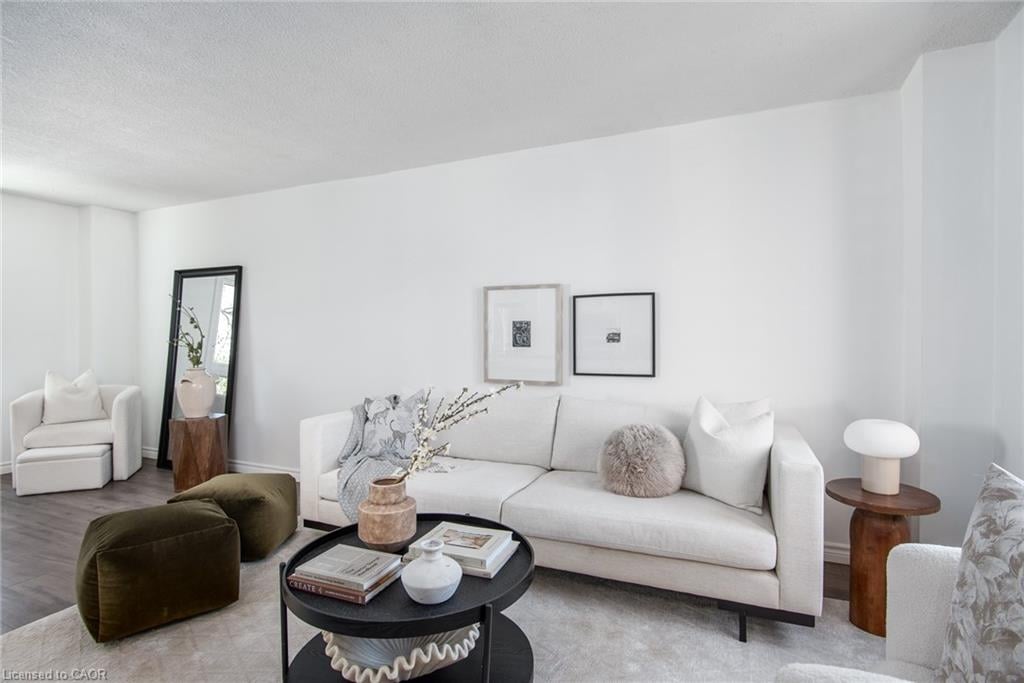Additional image 5 of 4-397 Keats Way, Waterloo, ON, N2L 5S7
