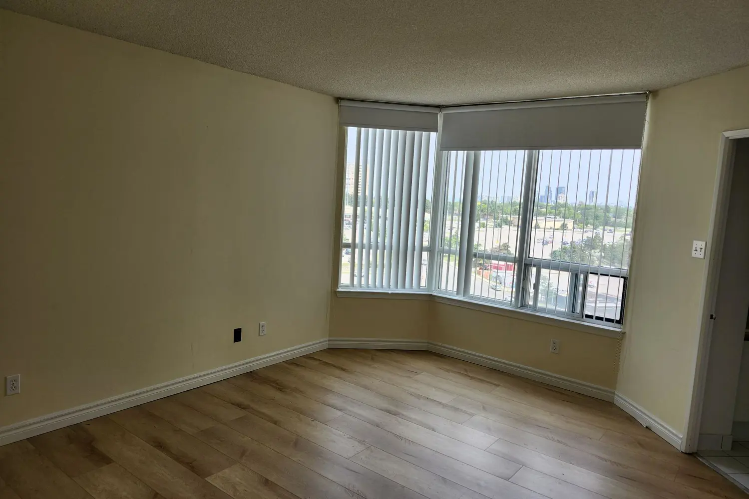 Additional image 18 of 120 Promenade Circle 910