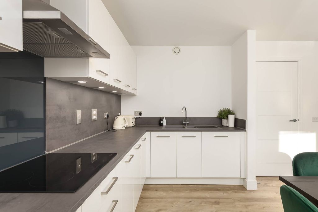 Additional image 8 of 3 bed flat for sale40/1, Meadowsweet Drive, Cammo, Edinburgh EH4