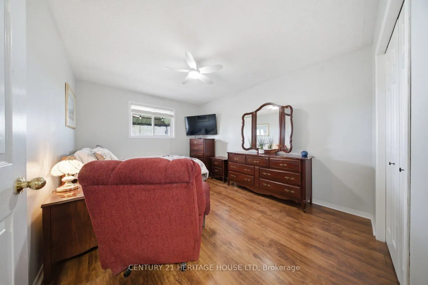Additional image 7 of 37 Anastasia Crescent