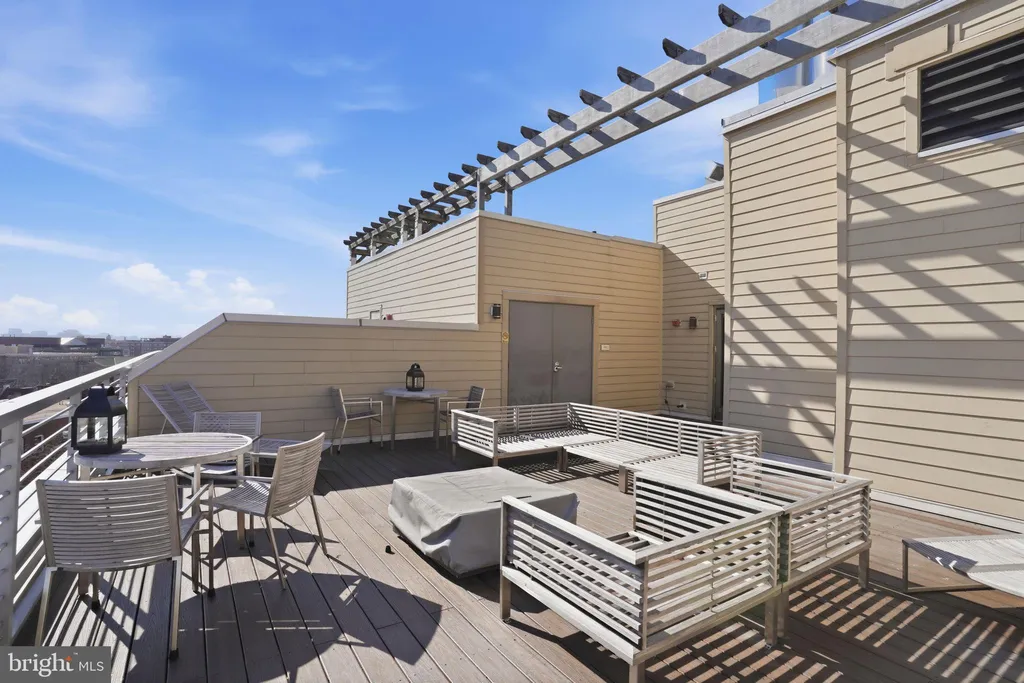 Additional image 13 of 2550 17th Street NW Unit 305, Washington, DC 20009