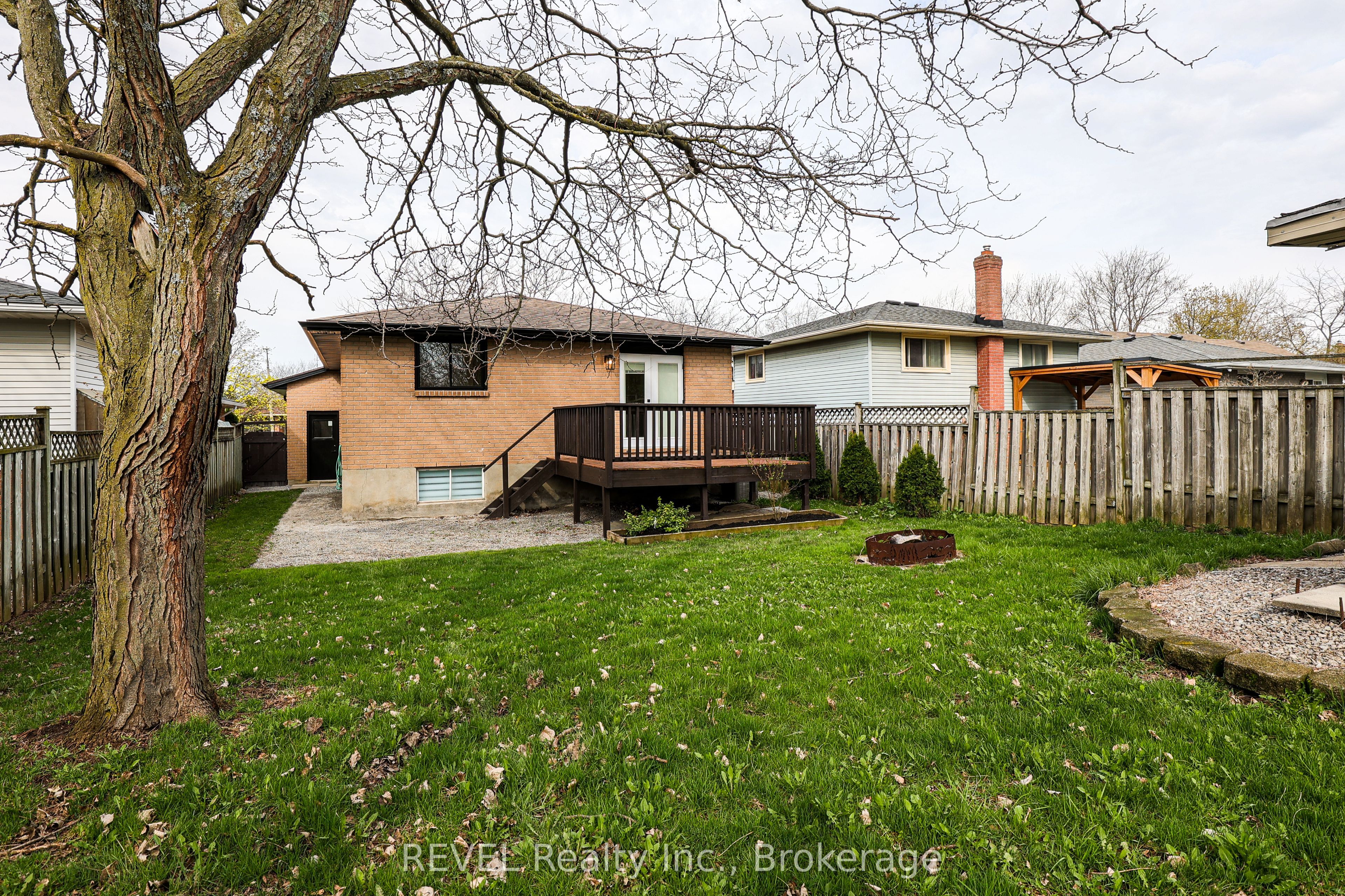 Additional image 3 of 12 Andrea Drive, St. Catharines, ON, L2S 3N7