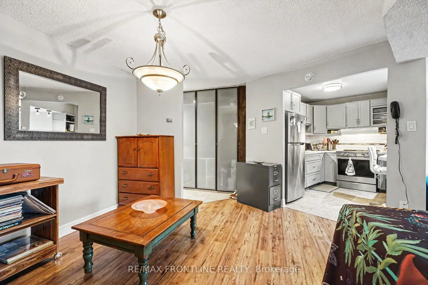Additional image 5 of 1081 Ambleside Drive 1009