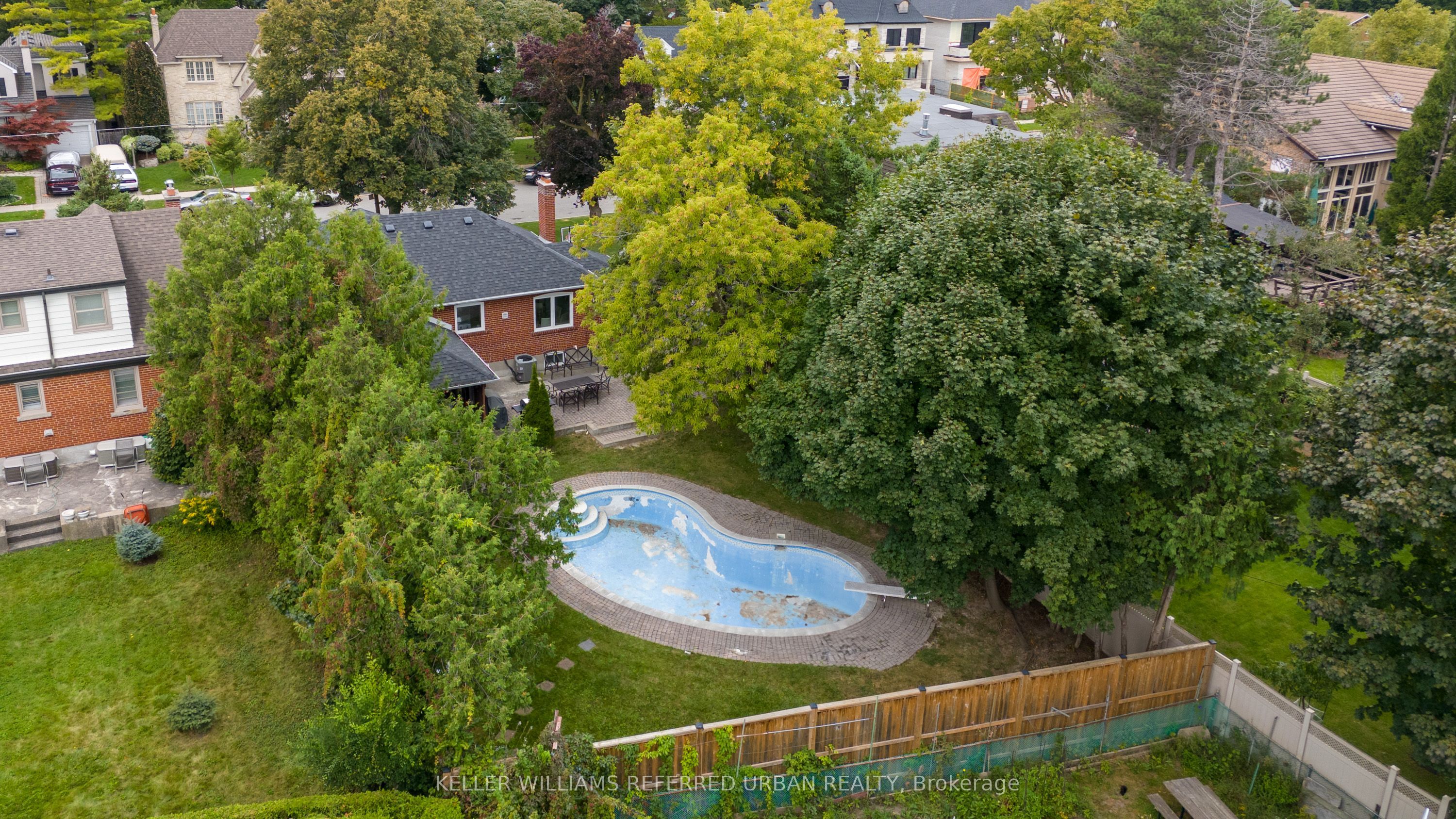 Additional image 4 of 115 Ashbourne Drive, Toronto, ON, M9B 4H9