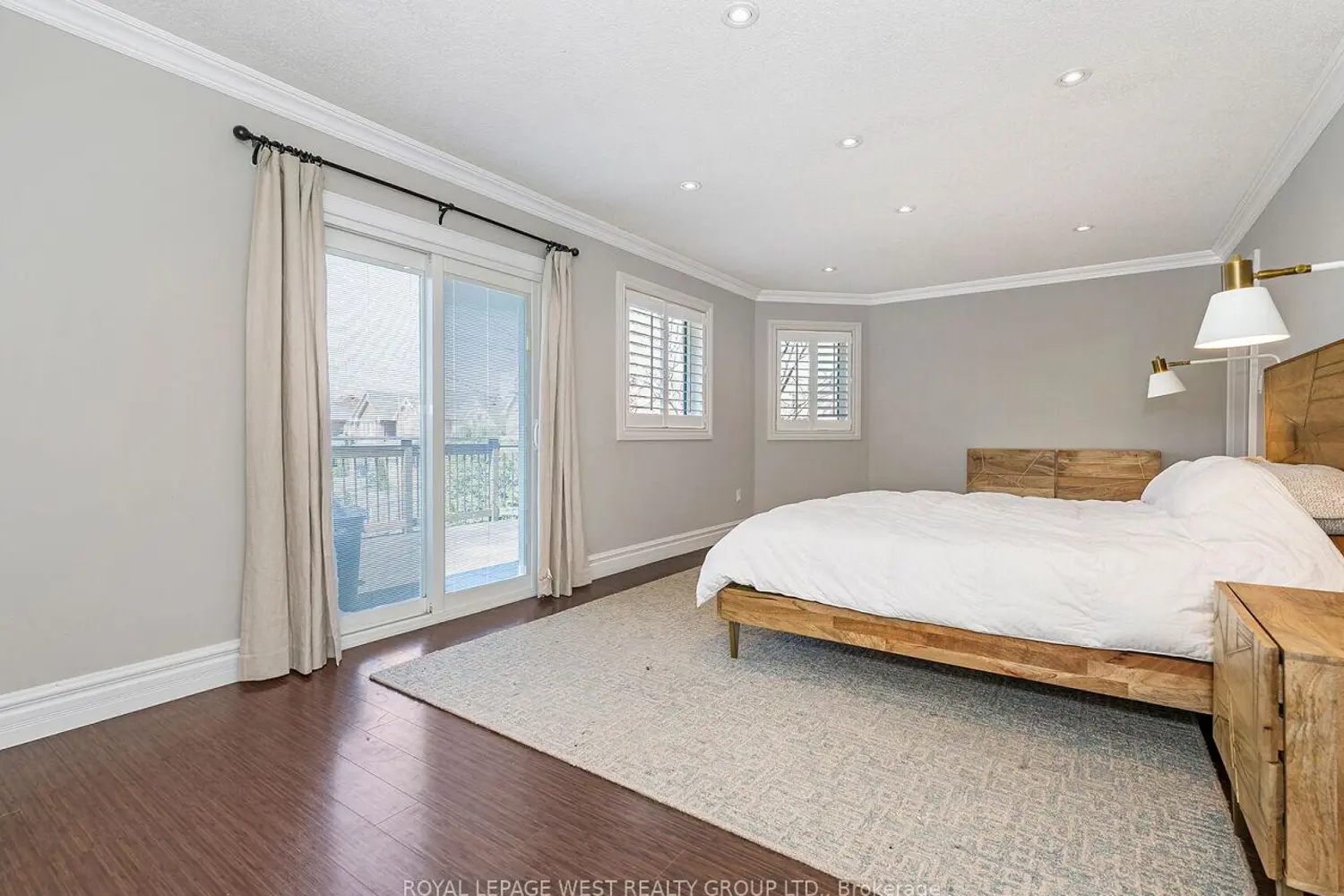 Additional image 8 of 136 English Oak Drive