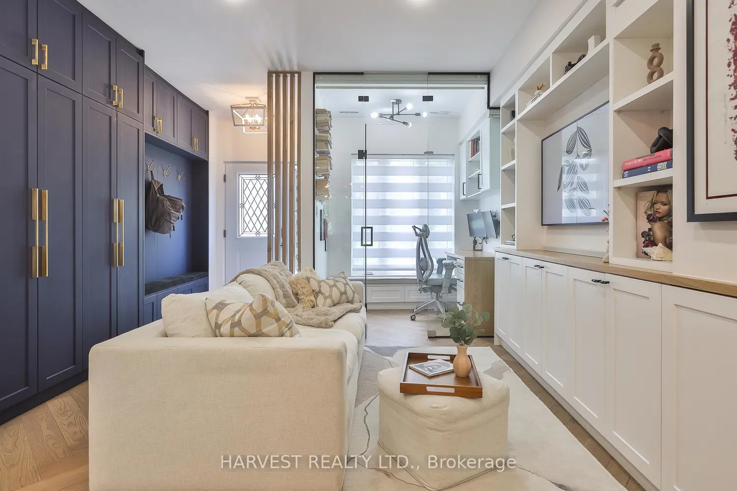 109 Helendale Avenue photo 3