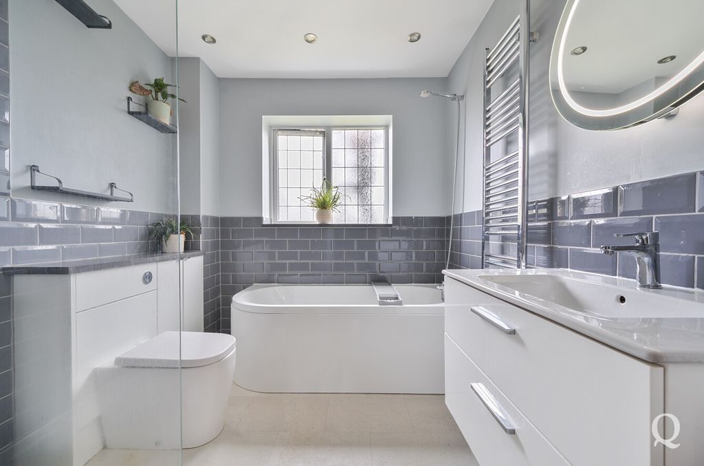 Additional image 4 of 5 bed detached house for saleStockers Hill Road, Rodmersham, Sittingbourne, Kent ME9