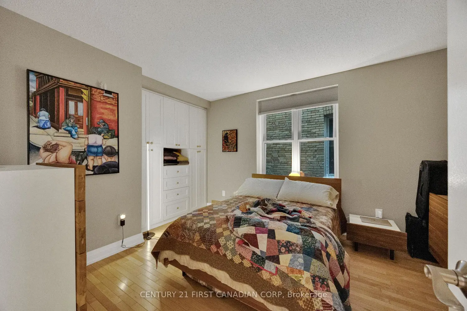 Additional image 6 of 275 Queens Avenue 202