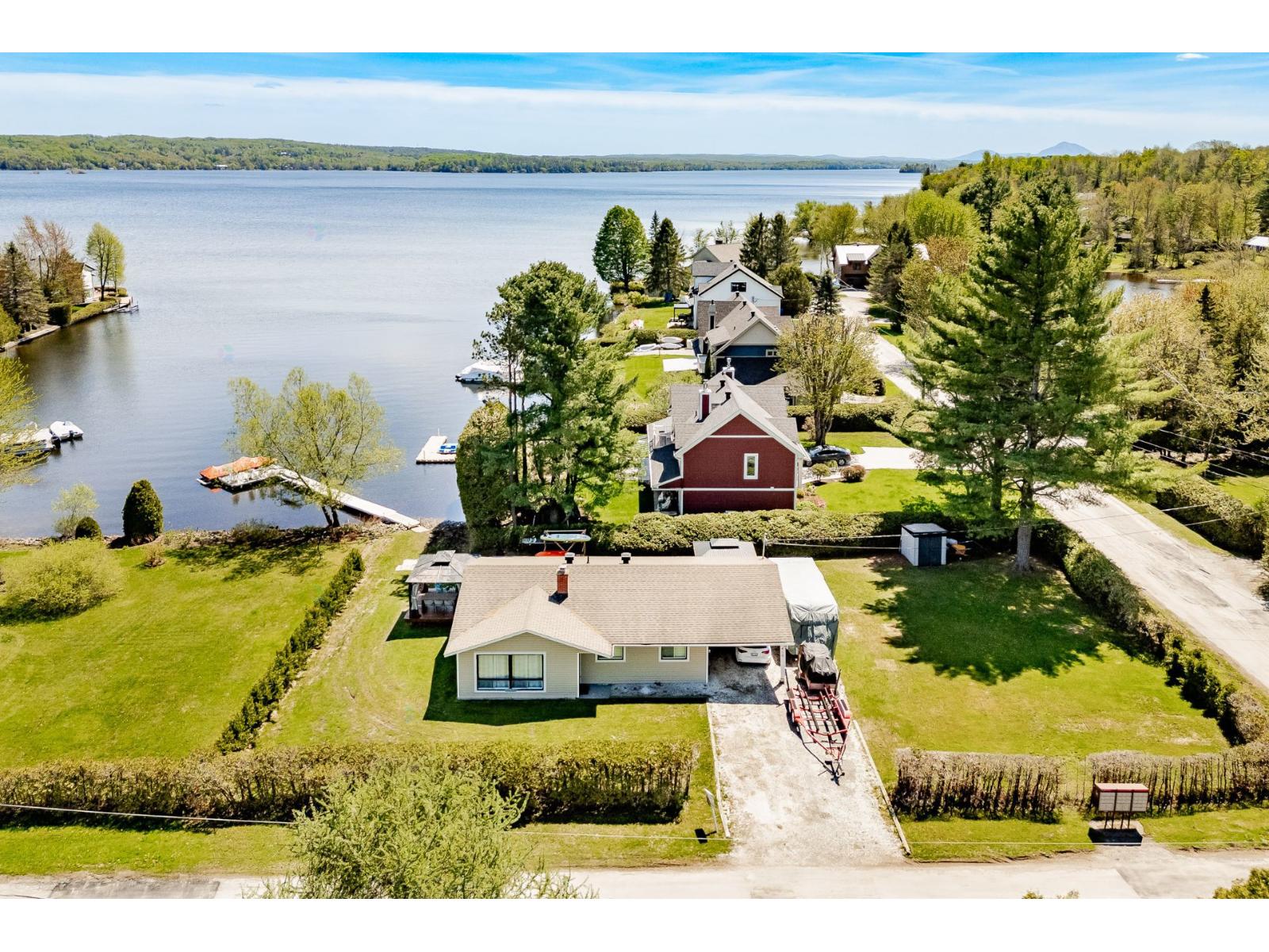 410 Av. des Aunes