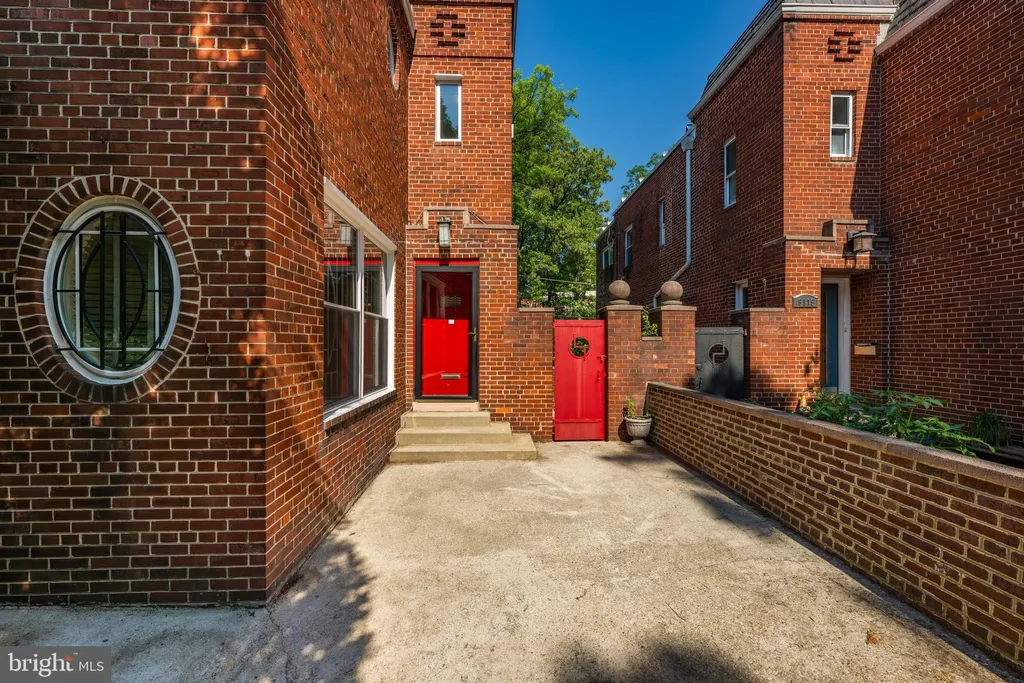Additional image 4 of 6121 14th Street NW, Washington, DC 20011