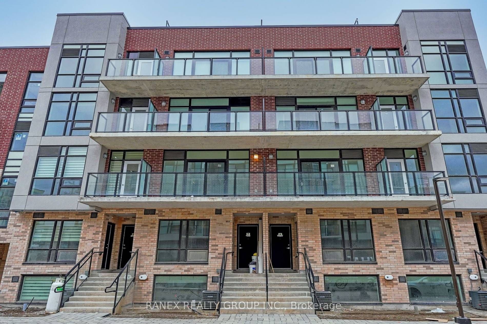 Additional image 2 of 32-861 Sheppard Avenue W, Toronto, ON, M3H 0E9