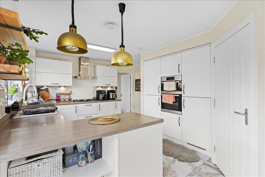 Additional image 8 of 4 bed detached house for sale42 Bluebell Drive, Penicuik EH26