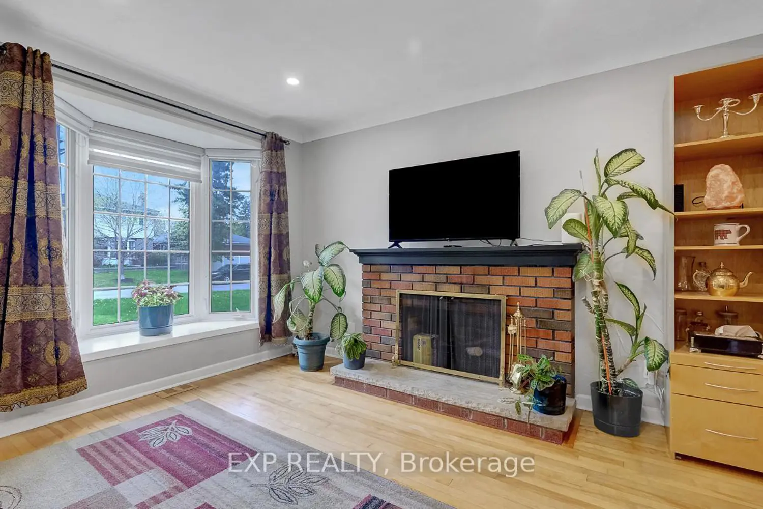 Additional image 6 of 576 Browning Avenue