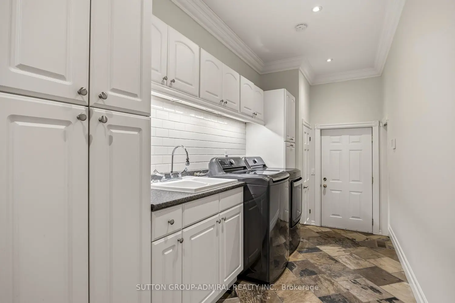 Additional image 14 of 47 Johnson Street