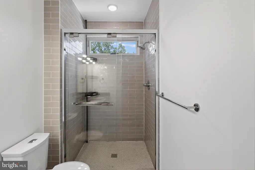Additional image 15 of 3018 12th Street NE Unit 3, Washington, DC 20017