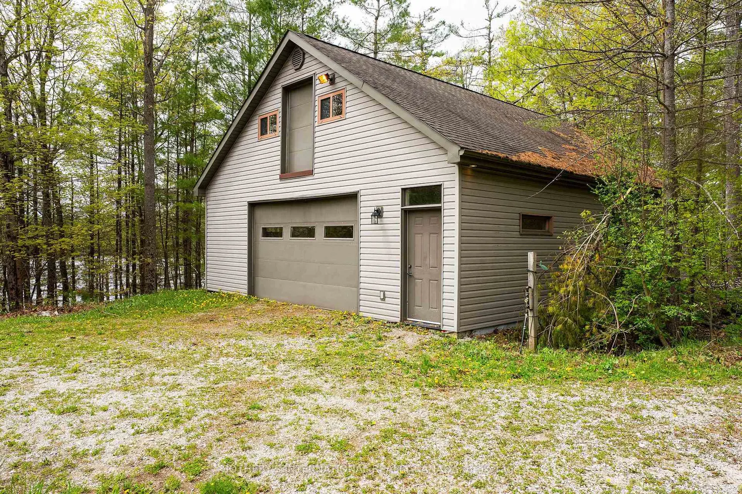 Additional image 18 of 1074 Cooks Road