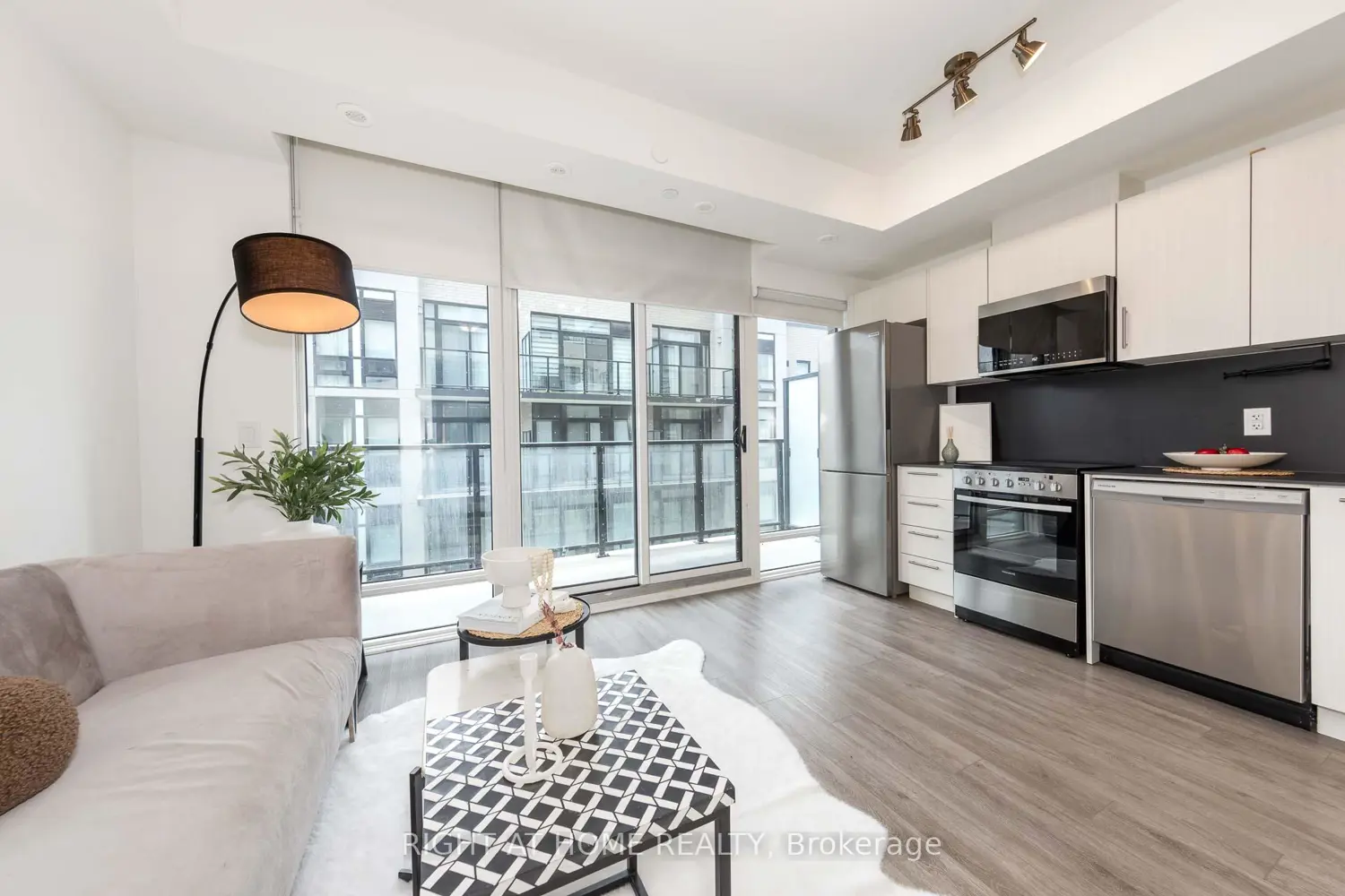 871 Sheppard Avenue 33 photo 5