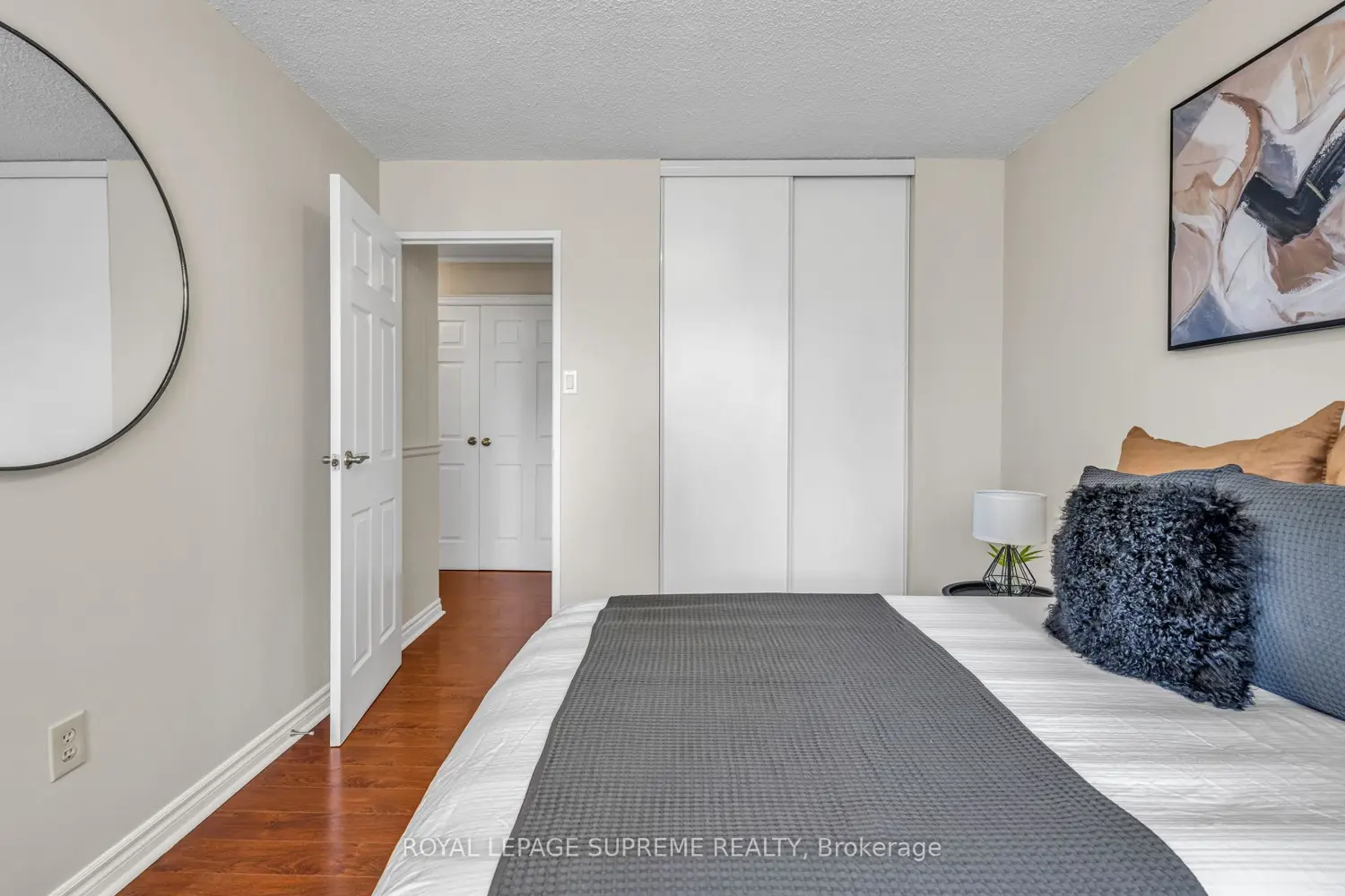 Additional image 17 of 3590 Kaneff Crescent 1907