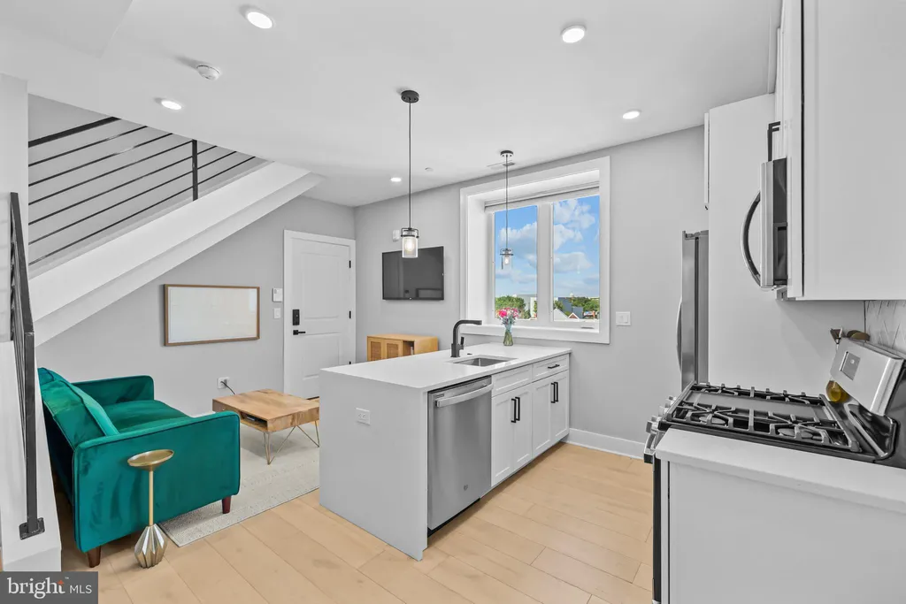 Additional image 9 of 1915 H St NE Unit PH1, Washington, DC 20002
