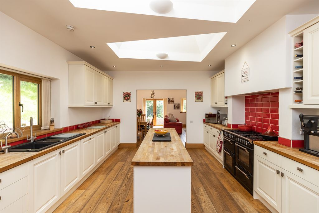 Additional image 11 of 7 bed detached house for saleTaff Merthyr House, Treharris CF46