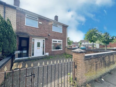 Westhead Avenue, Northwood L33