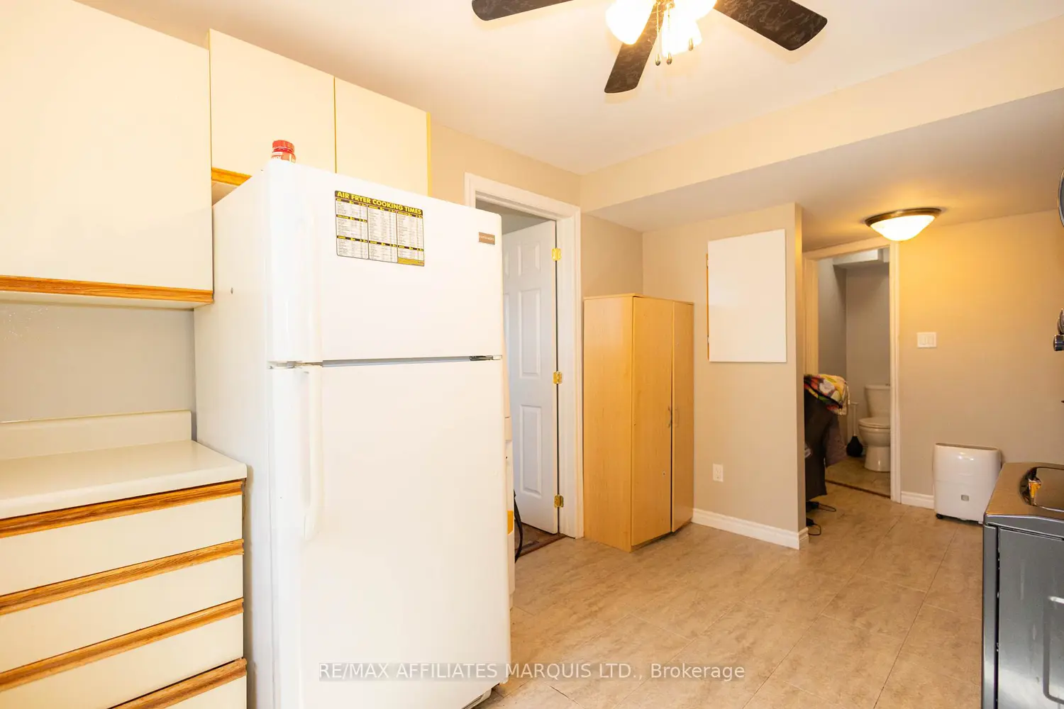 Additional image 18 of 420 Beach Avenue