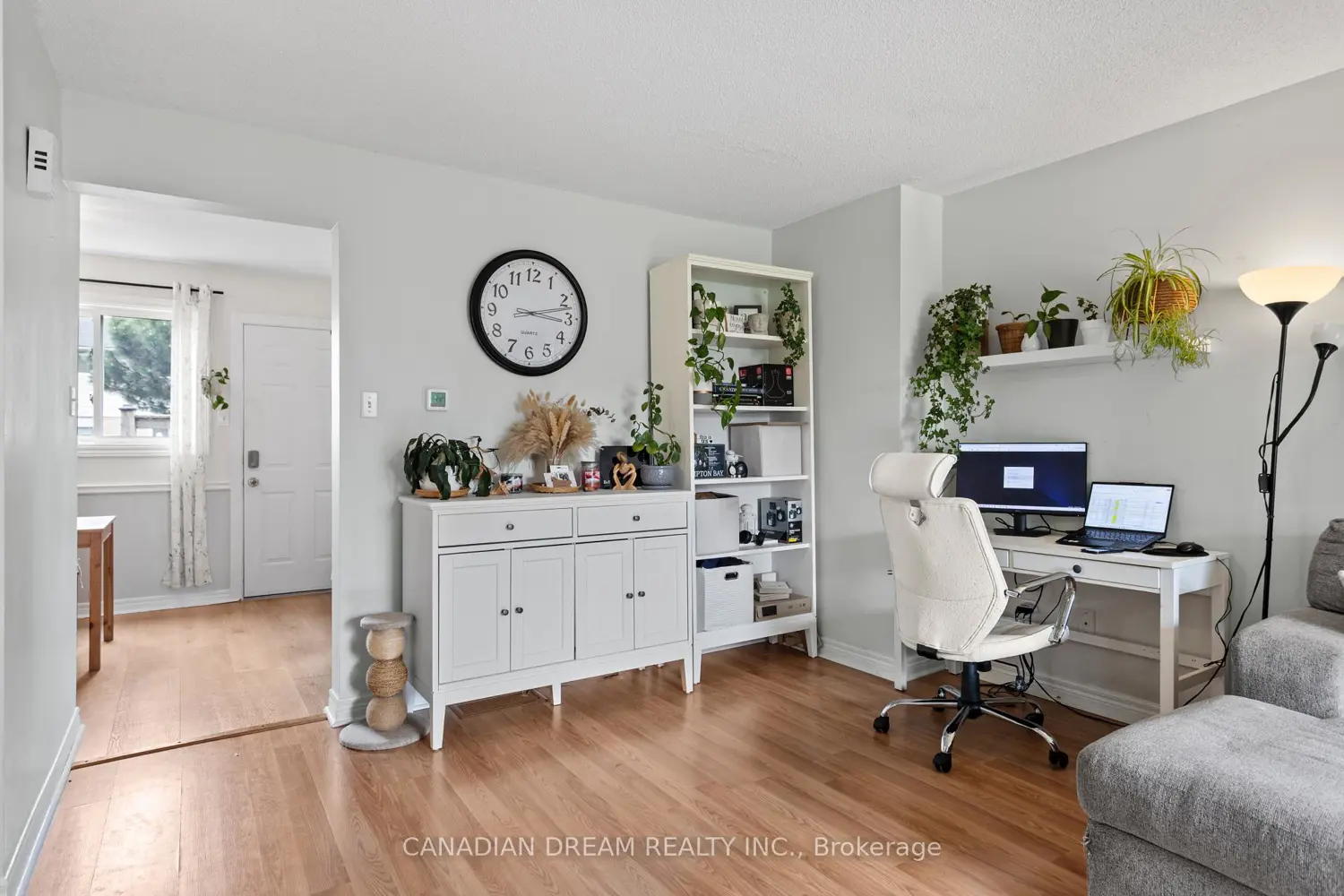 Additional image 4 of 1095 Jalna Boulevard 20