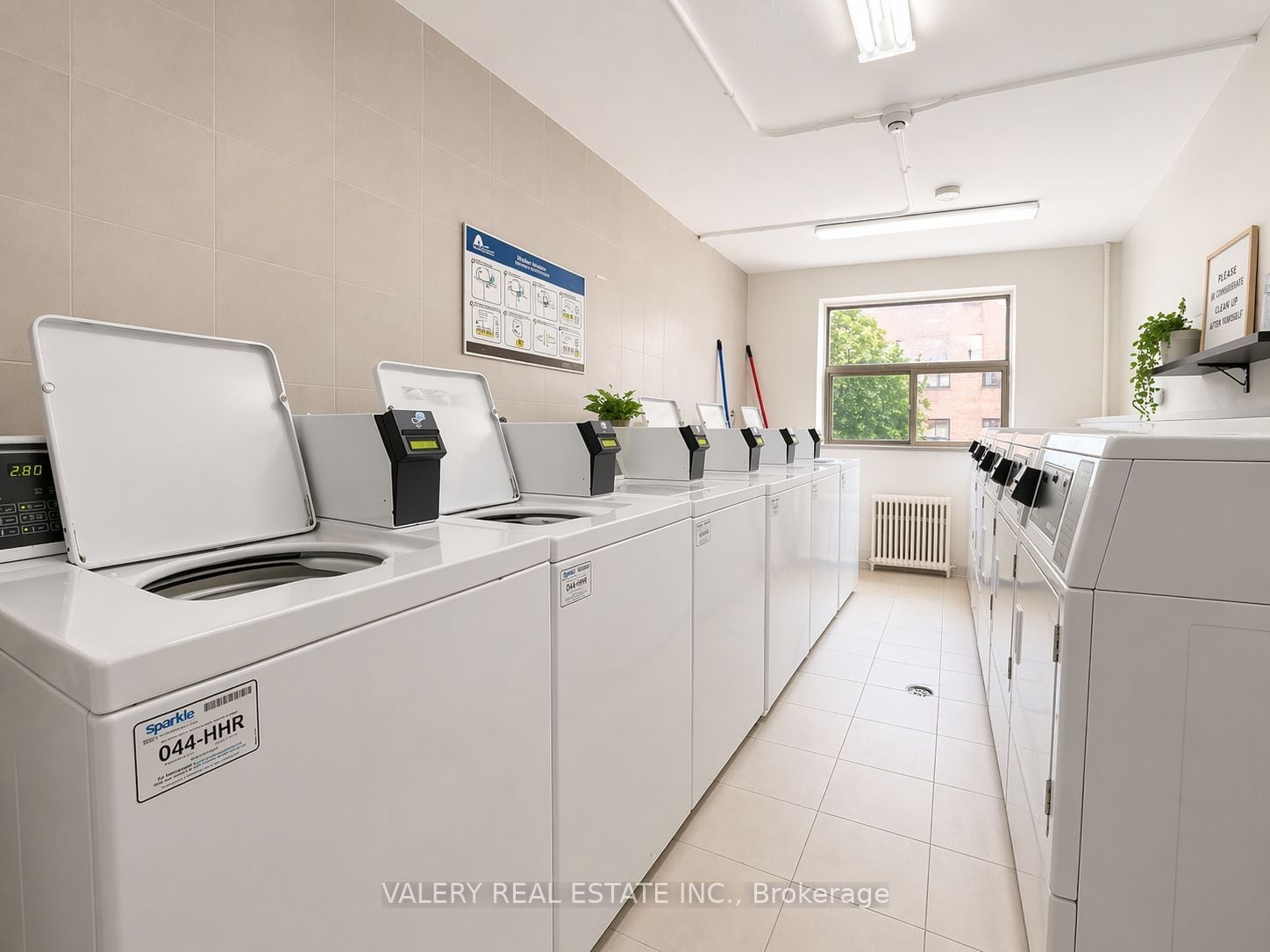 Additional image 6 of 304-11 Glenburn Avenue, Toronto, ON, M4B 2X1