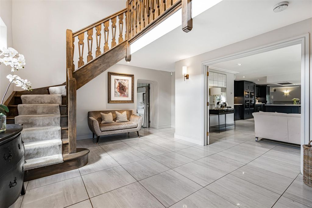Additional image 13 of 7 bed property for sale34 Bell Lane, Syresham, Brackley NN13