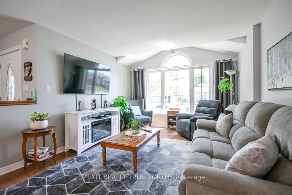 Additional image 6 of 32 Graham Street, Springwater, ON, L0L 1P0