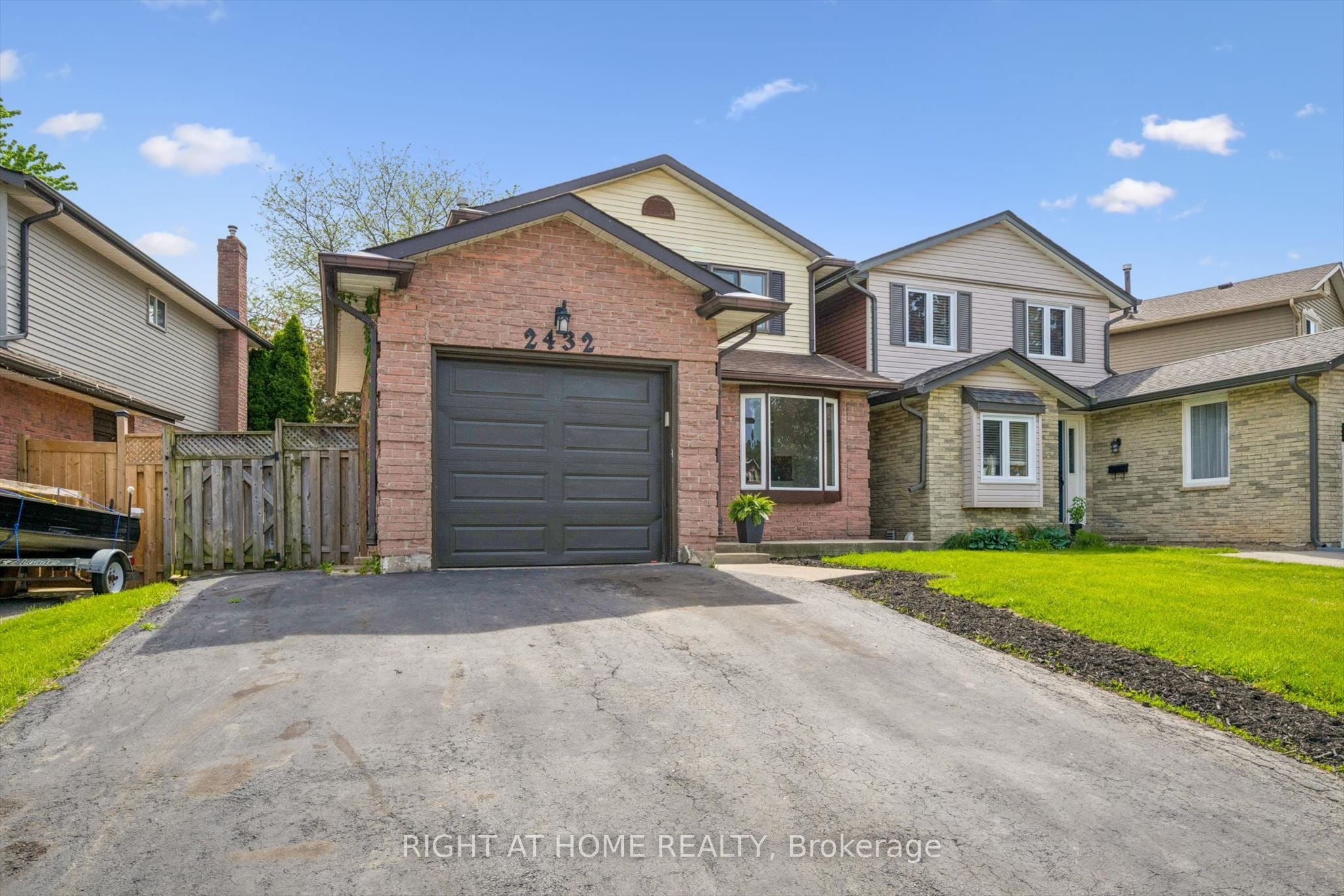 Additional image 3 of 2432 Malcolm Crescent, Burlington, ON, L7P 3Y4