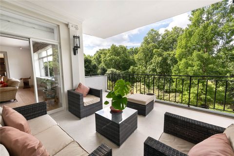 St. James's Place, London SW1A